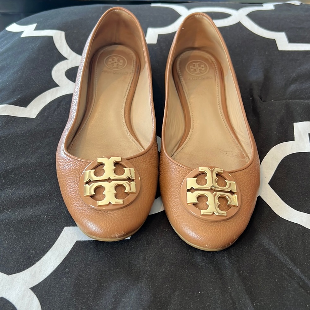 Tory Burch Tan Leather Reva Flats with Gold Logo